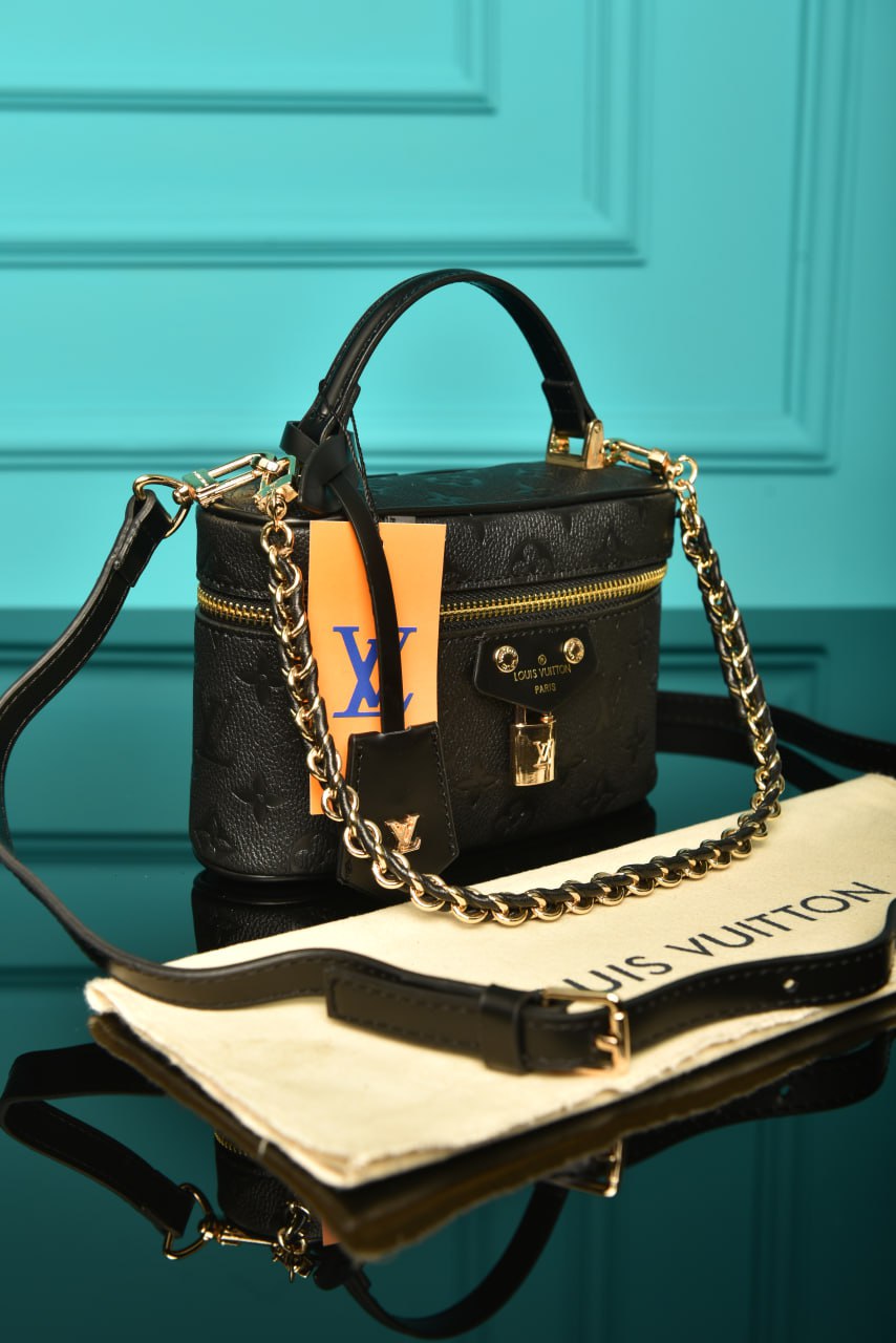 Vanity Chain Pouch